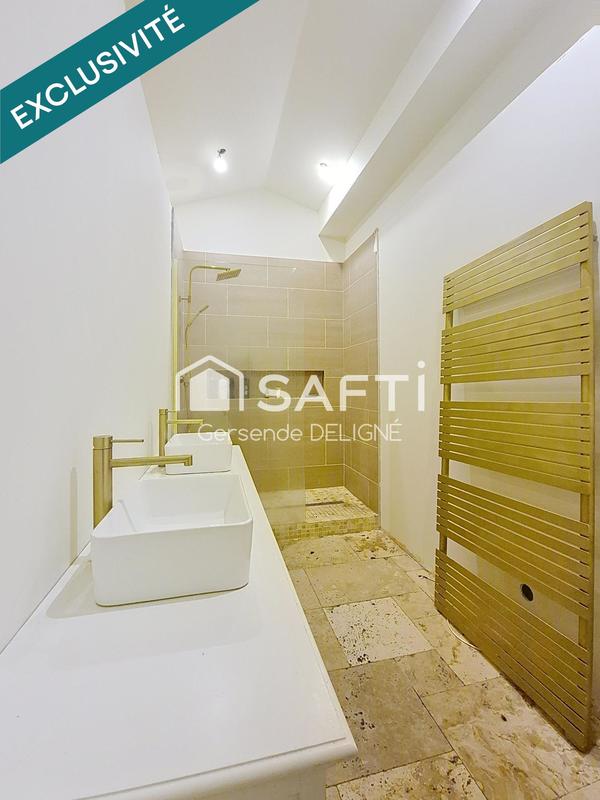 Maison - 140 m² - 5 pièces