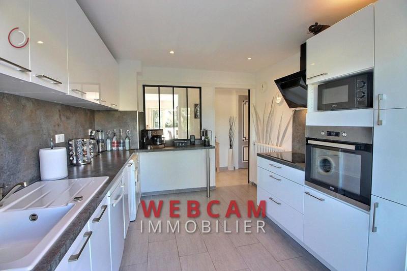 Appartement - 90 m² - 4 pièces