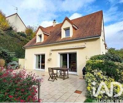 Maison - 137 m² - 5 pièces