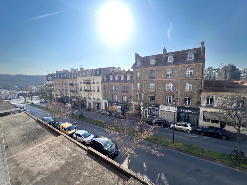 Appartement - 97 m² - 4 pièces