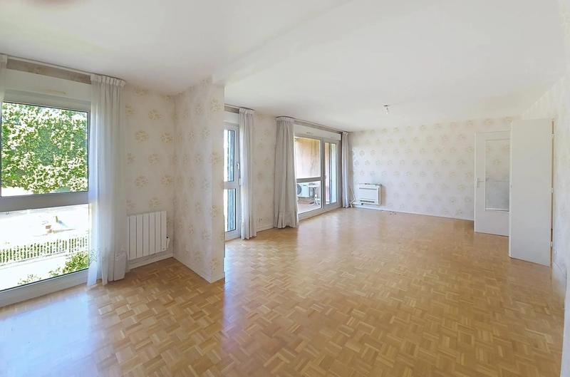 Appartement - 101 m² - 5 pièces