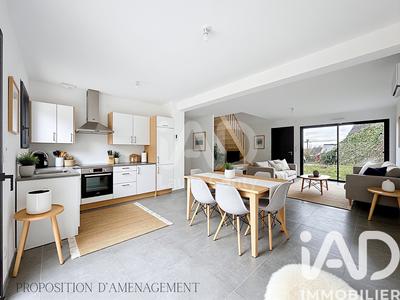 Maison - 99 m² - 5 pièces