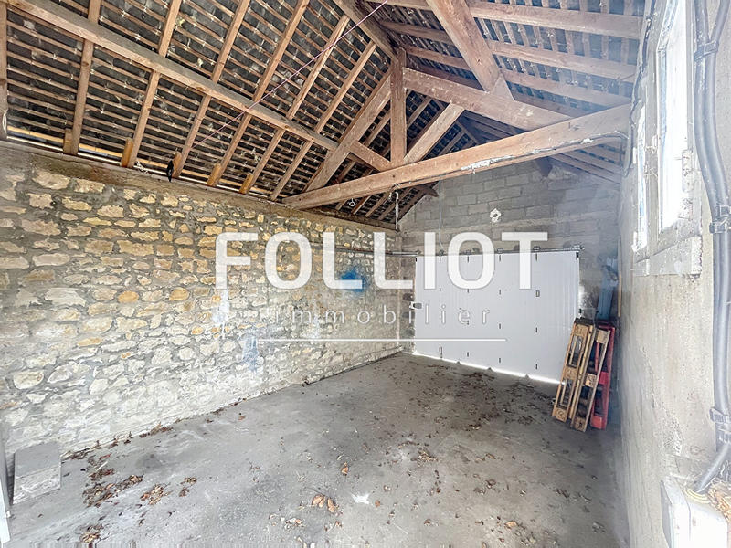 Maison - 225 m² - 8 pièces