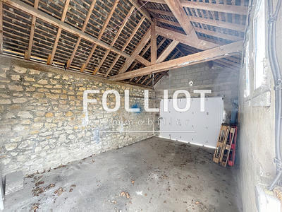 Maison - 225 m² - 8 pièces