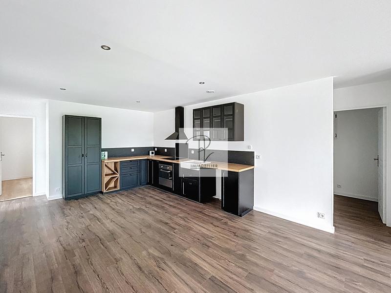 Maison - 150 m² - 8 pièces