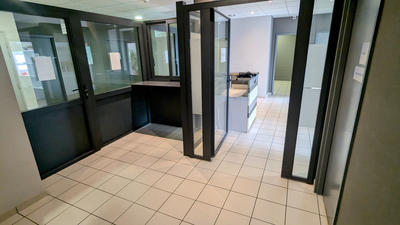 Local commercial - 114 m²