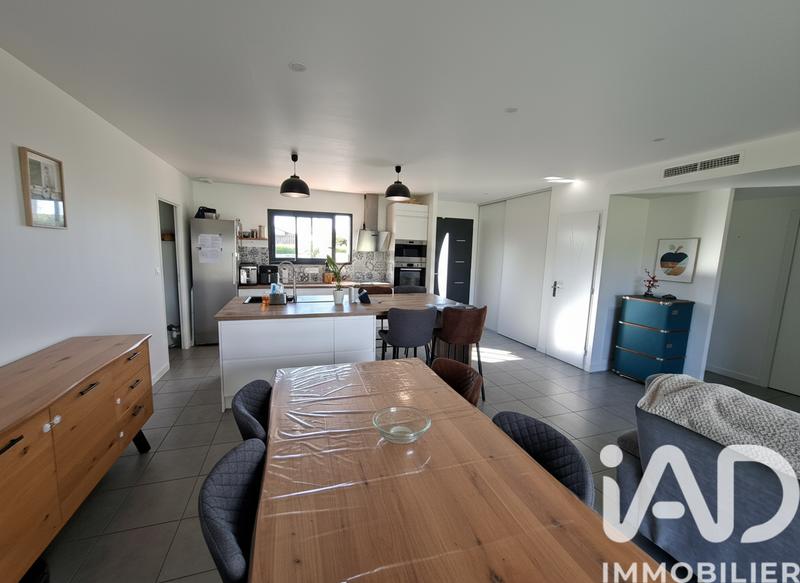 Maison - 94 m² - 4 pièces