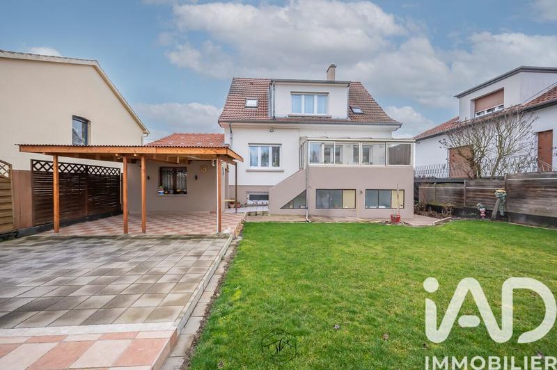 Maison - 115 m² - 6 pièces