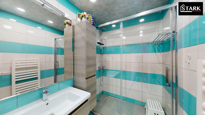 Appartement - 80 m² - 5 pièces