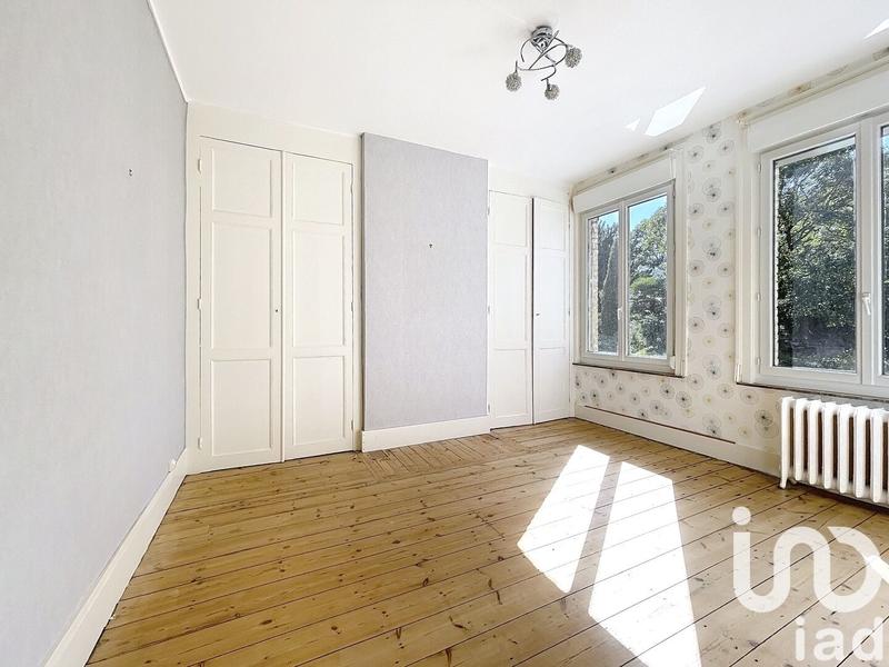 Maison - 242 m² - 8 pièces