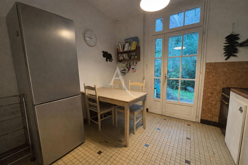 Maison - 130 m² - 8 pièces