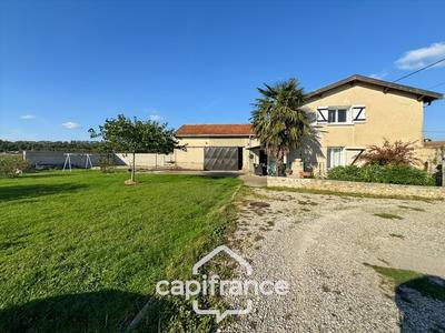 Maison - 105 m² - 4 pièces