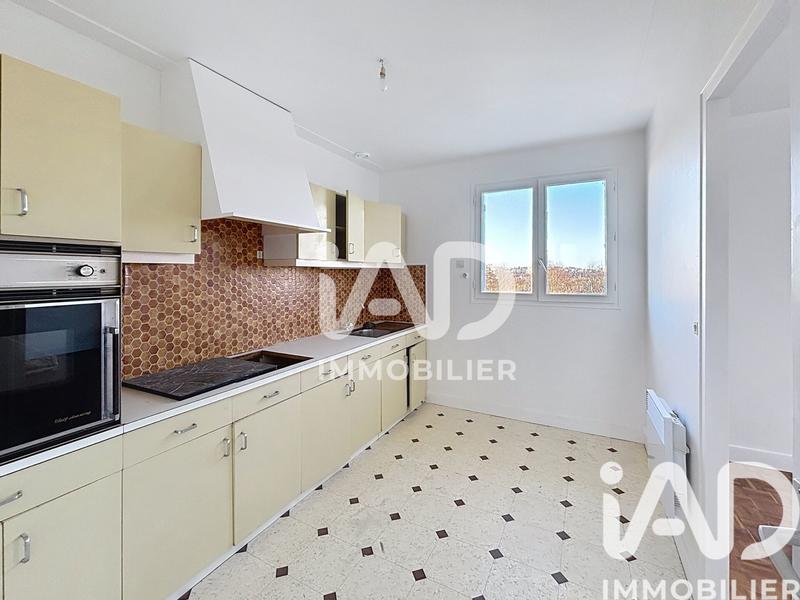 Maison - 96 m² - 5 pièces