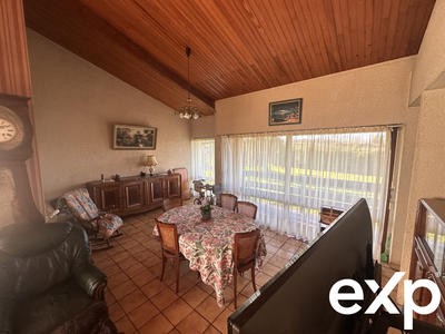 Maison - 210 m² - 4 pièces