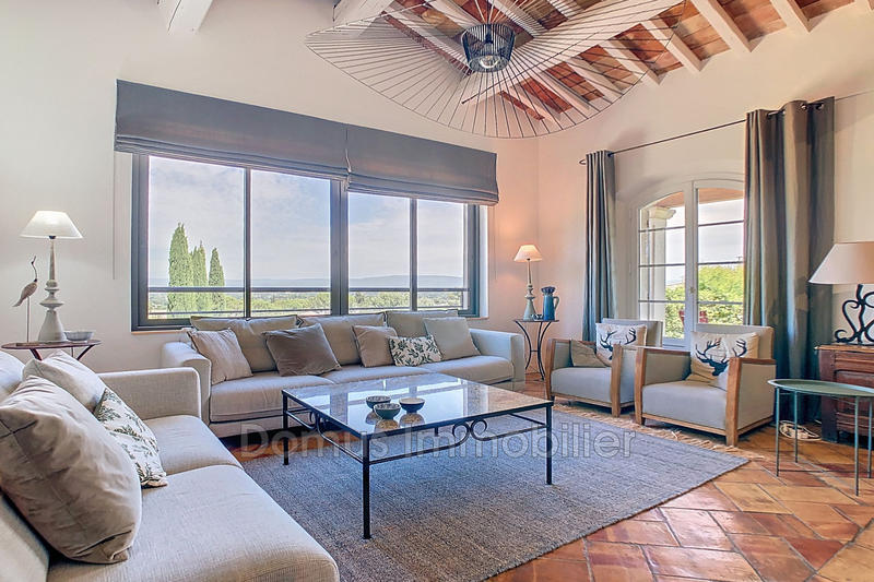 Villa - 189 m² - 6 pièces