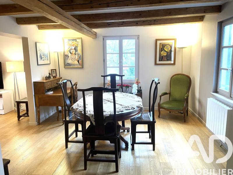 Appartement - 100 m² - 5 pièces