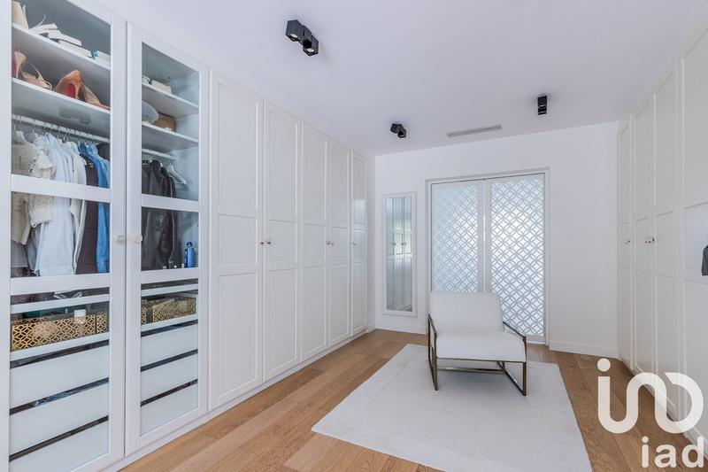 Maison - 180 m² - 5 pièces