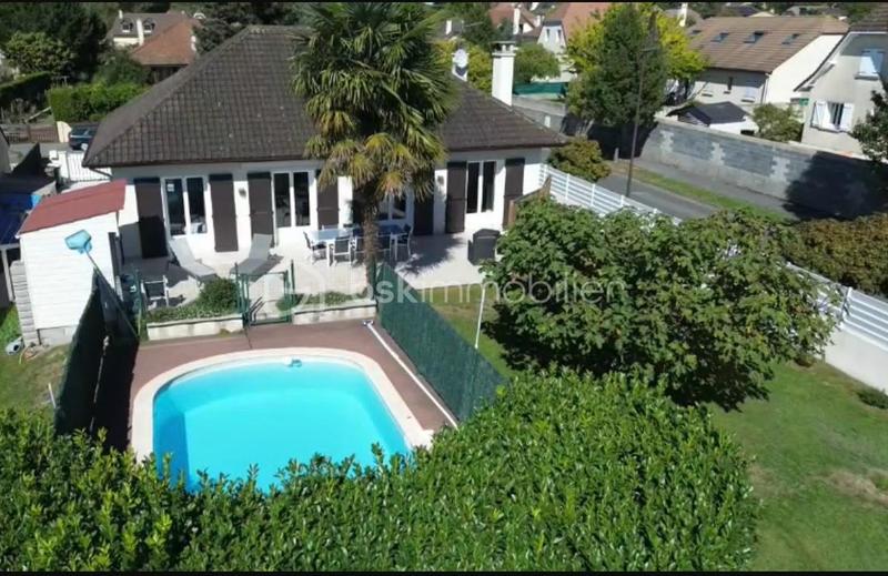 Maison - 127 m² - 7 pièces