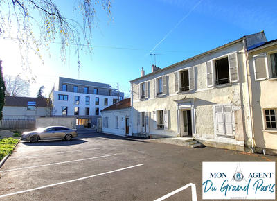 Maison - 180 m² - 7 pièces