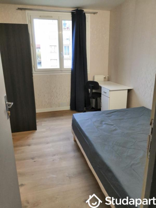 Chambre - 11 m² - 1 pièce