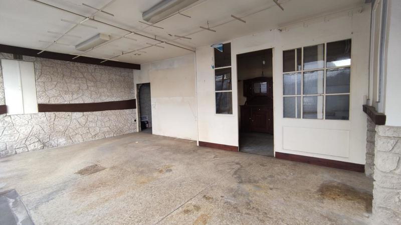 Maison - 210 m² - 6 pièces