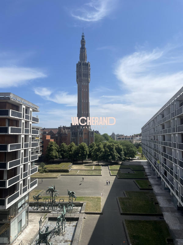 Appartement - 94 m² - 5 pièces