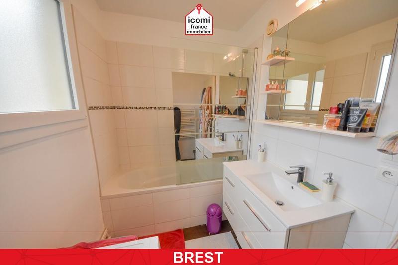 Appartement - 92 m² - 5 pièces