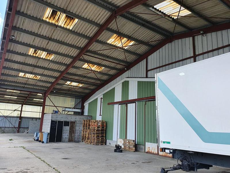 Local d'activité / Entrepôt - 2 187 m²