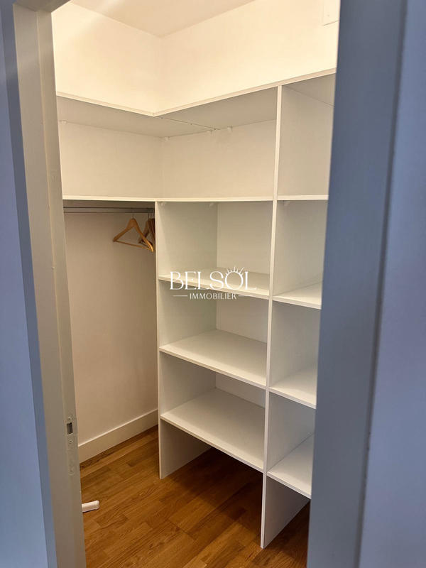 Appartement - 97 m² - 3 pièces