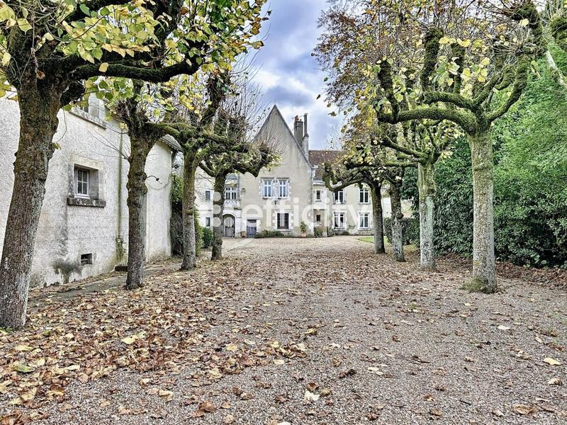 Demeure - 431 m² - 13 pièces