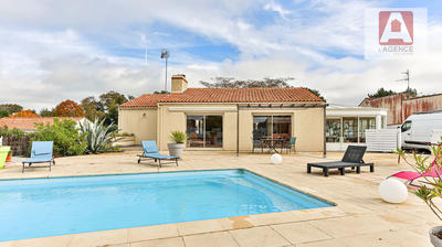 Maison - 281 m² - 6 pièces