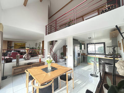 Maison - 131 m² - 6 pièces