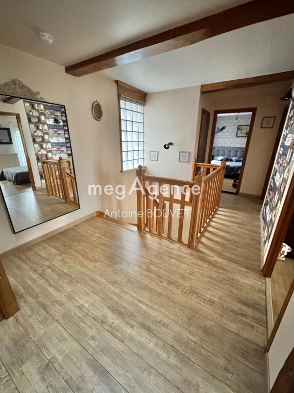 Maison - 186 m² - 7 pièces