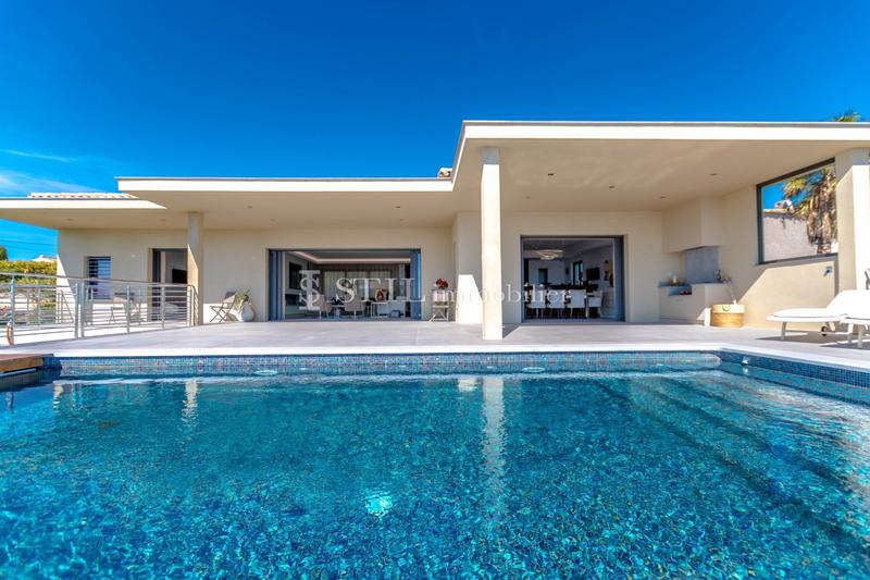 Villa - 310 m² - 7 pièces