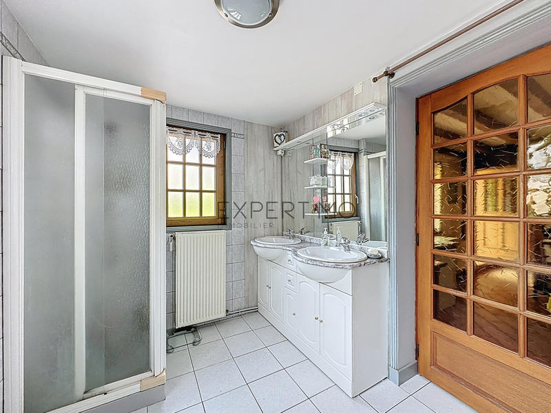 Maison - 194 m² - 10 pièces