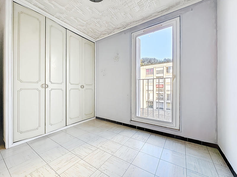 Appartement - 105 m² - 6 pièces