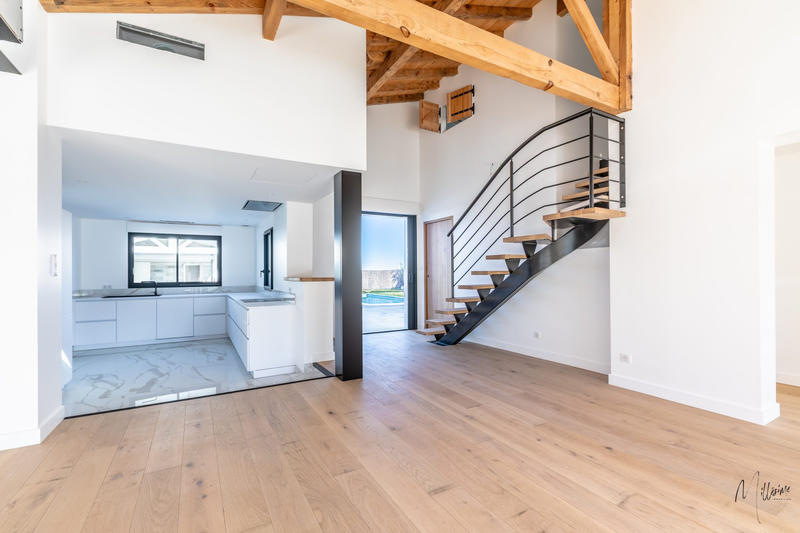 Maison - 165 m² - 6 pièces