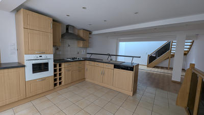 Maison - 94 m² - 4 pièces