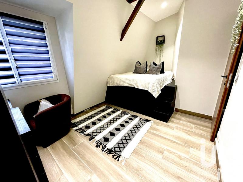 Maison - 185 m² - 6 pièces