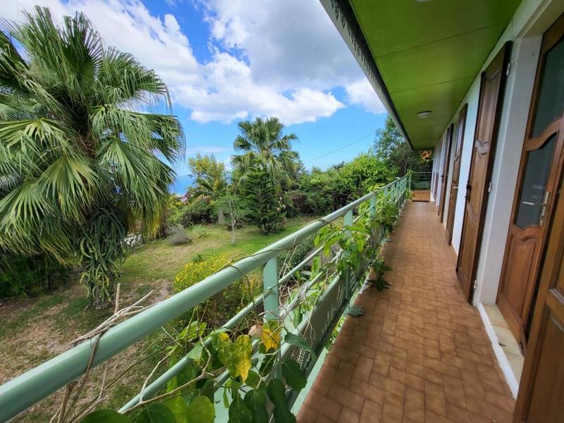 Villa - 292 m² - 9 pièces