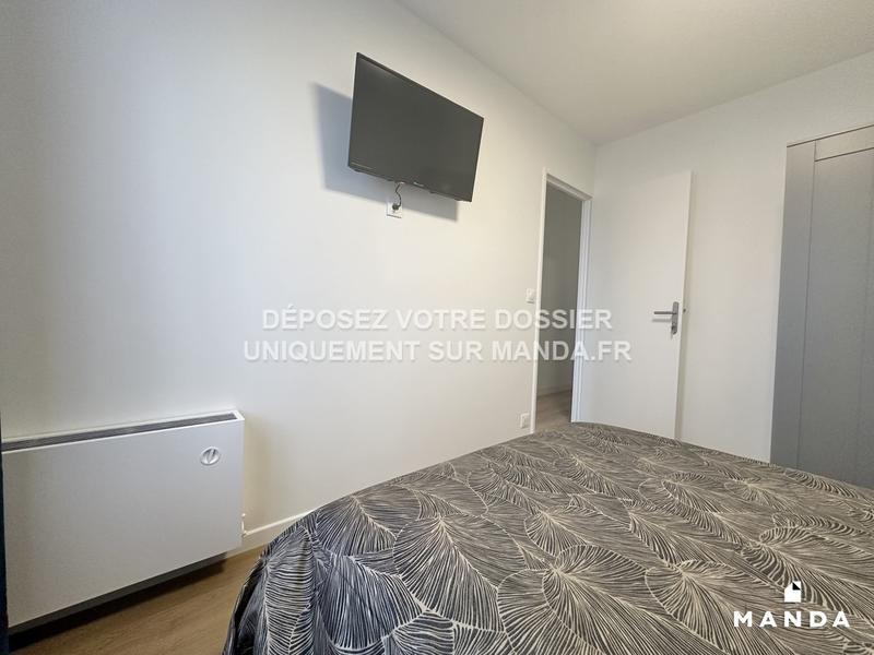 Chambre - 9 m² - 5 pièces