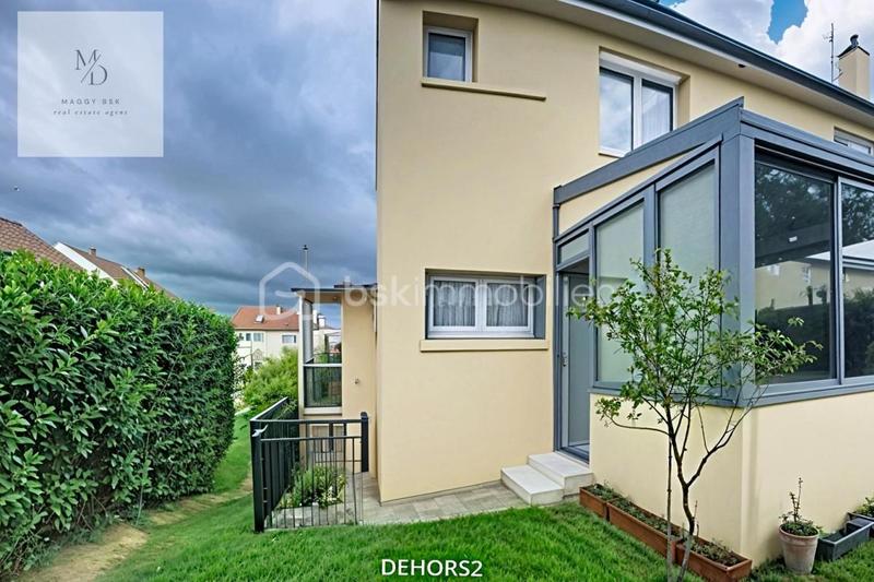 Maison de ville - 91 m² - 7 pièces