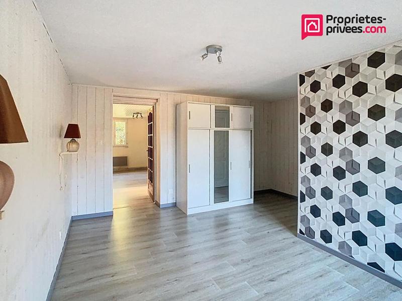 Maison - 90 m² - 5 pièces