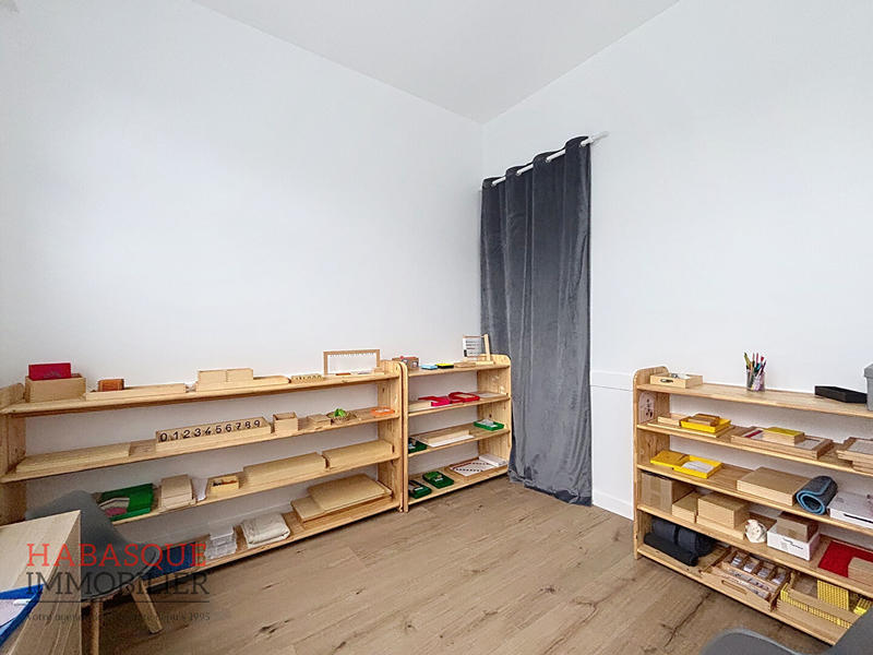 Local commercial - 11 m² - 1 pièce