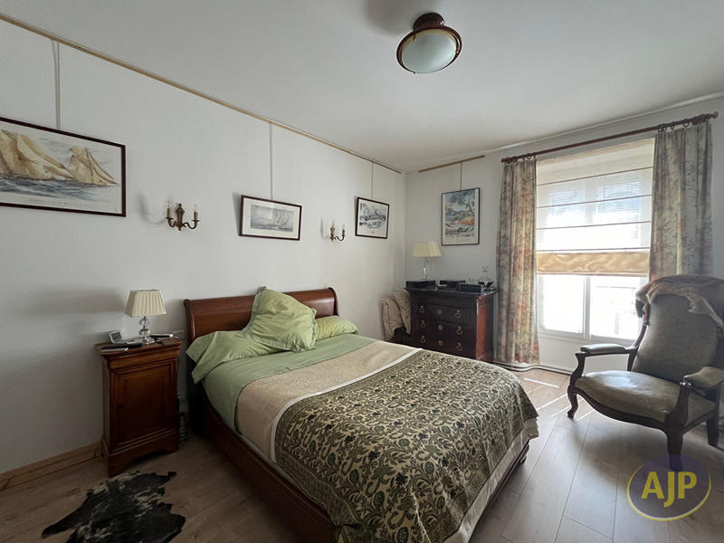 Appartement - 118 m² - 5 pièces