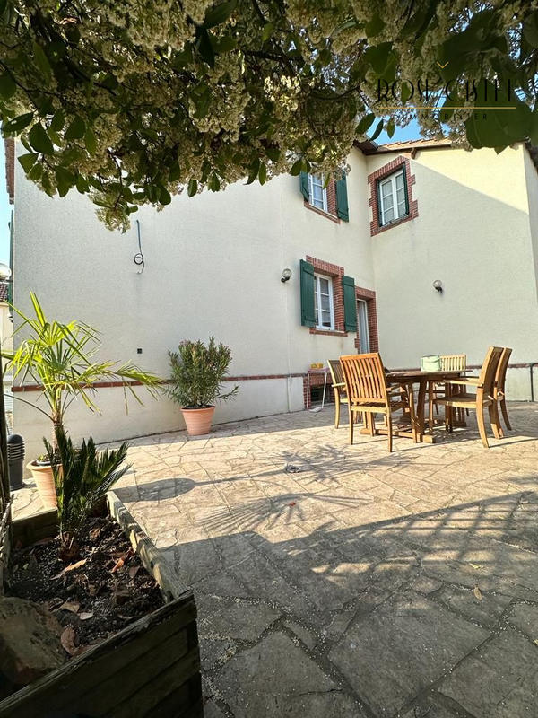 Maison - 110 m² - 6 pièces