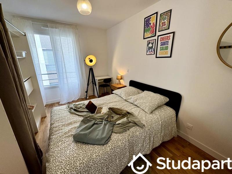 Chambre - 14 m² - 1 pièce