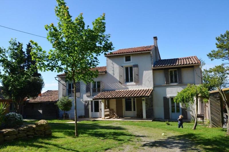 Maison - 276 m² - 13 pièces