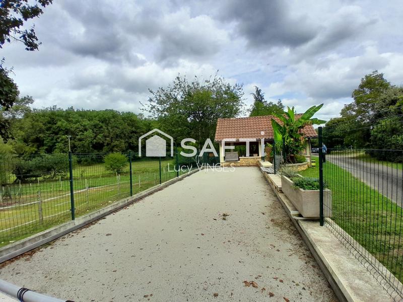 Propriété - 282 m² - 12 pièces