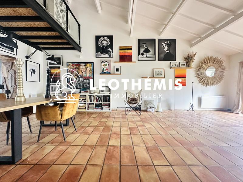 Maison - 184 m² - 5 pièces